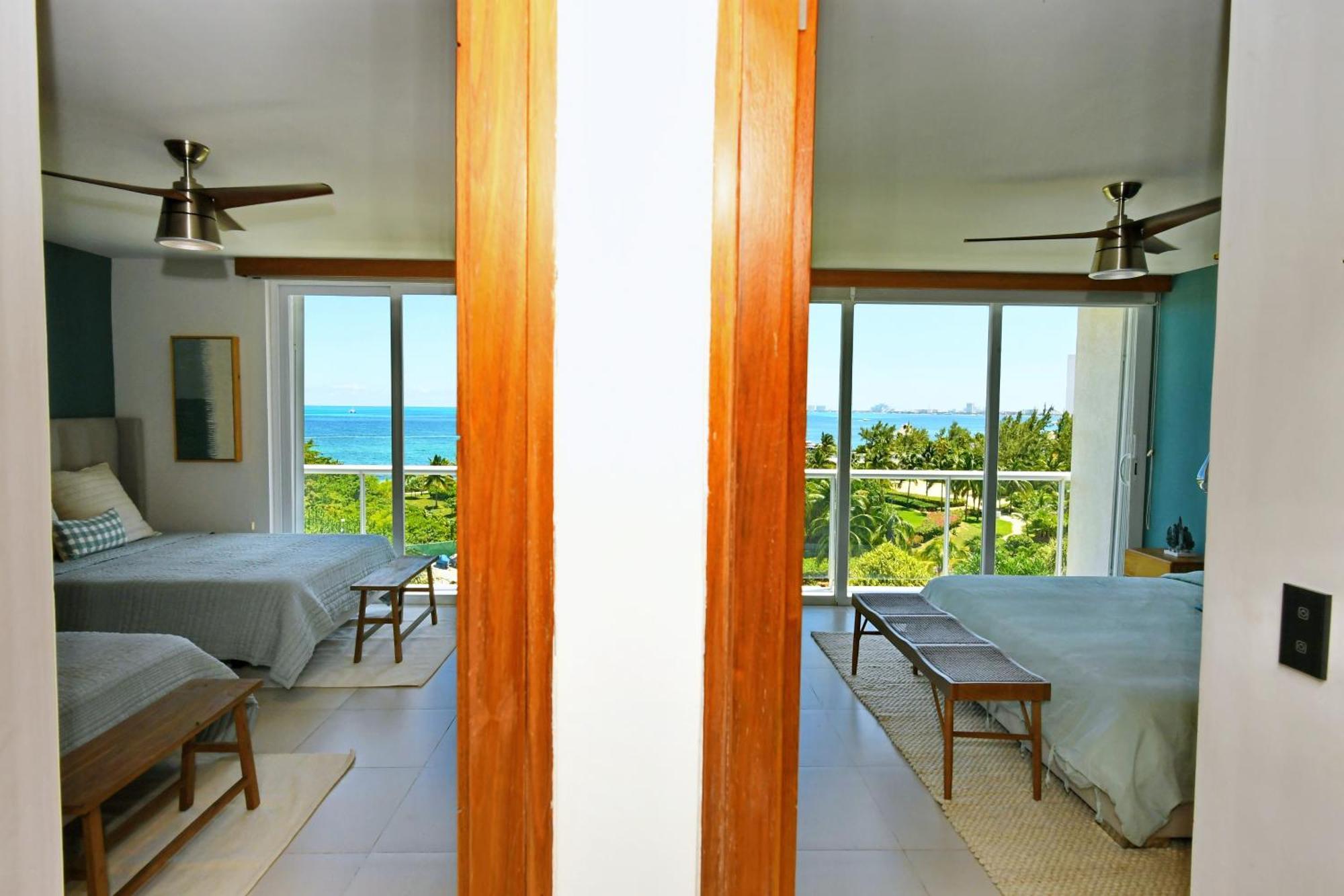 Beachfront Apartment Blue Vista Cancun Exterior photo